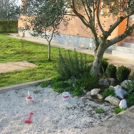 Lejlighed In Pula- Kroatien Mit Hohen Gaestebewertungen By Interhome Pula