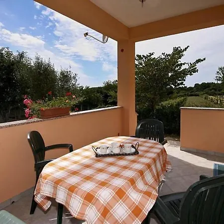Lejlighed In Pula- Kroatien Mit Hohen Gaestebewertungen By Interhome *
